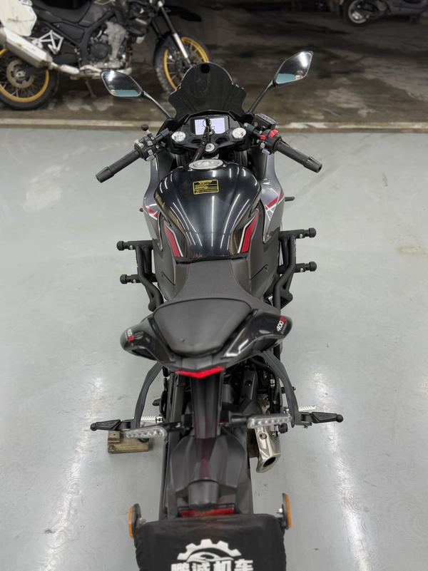 二手QJMOTOR赛400