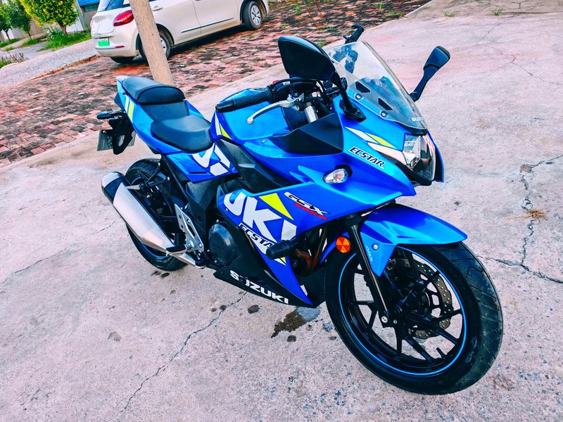 二手豪爵铃木GSX250R