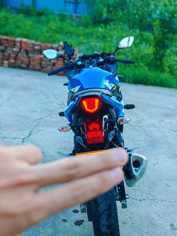 二手豪爵铃木GSX250R