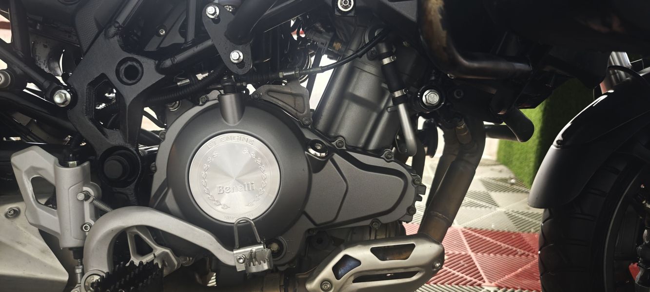 二手贝纳利金鹏 TRK502