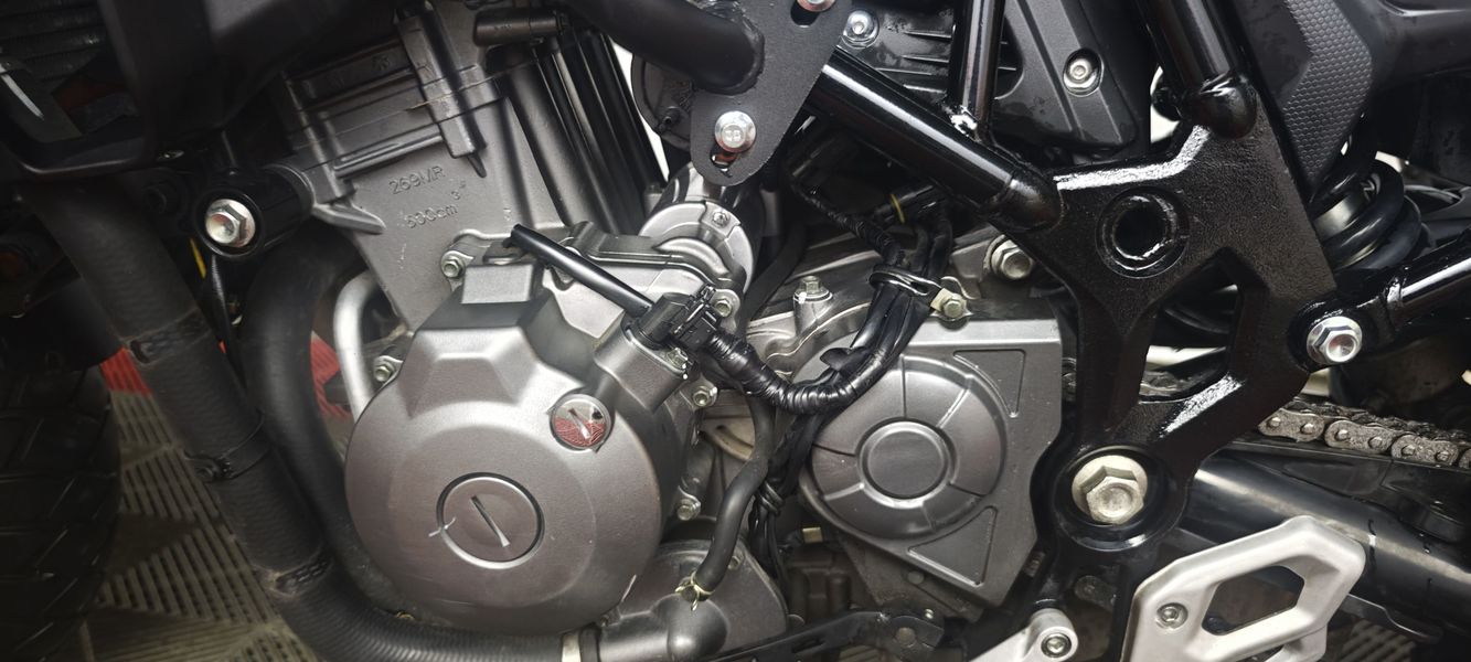 二手贝纳利金鹏 TRK502