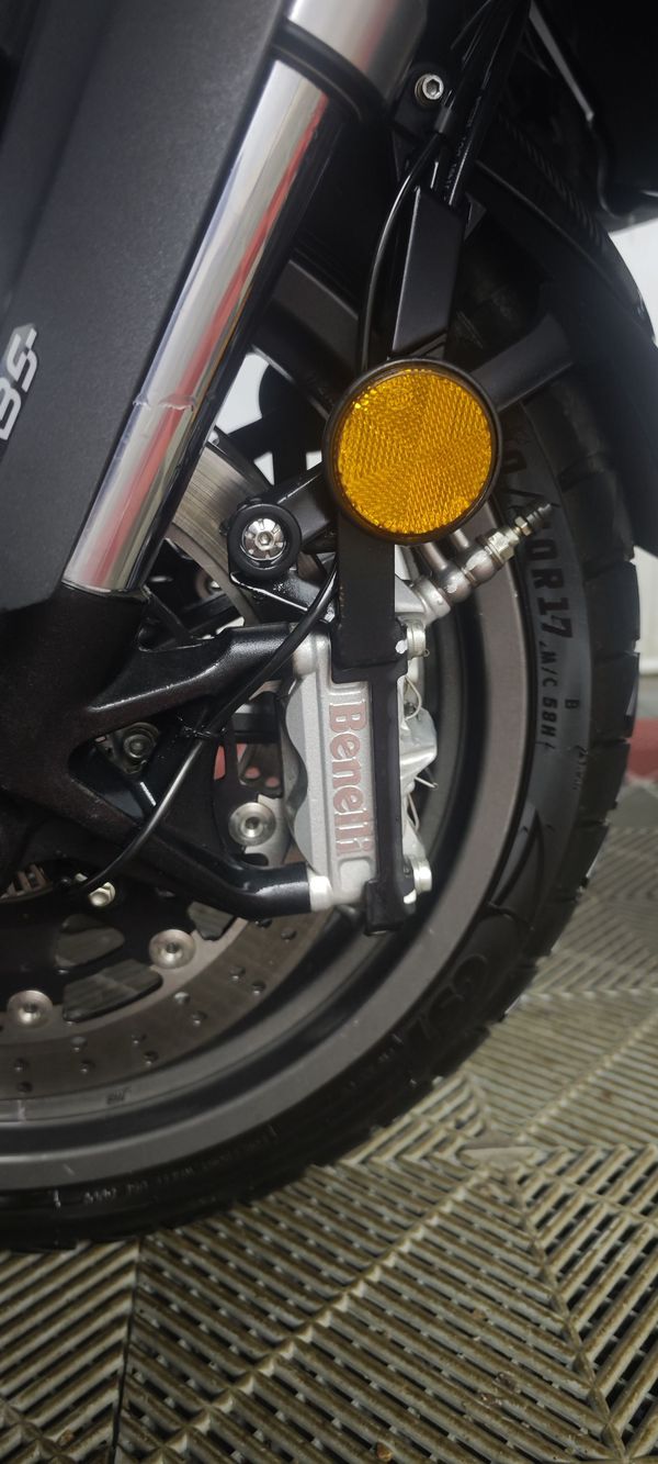 二手贝纳利金鹏 TRK502