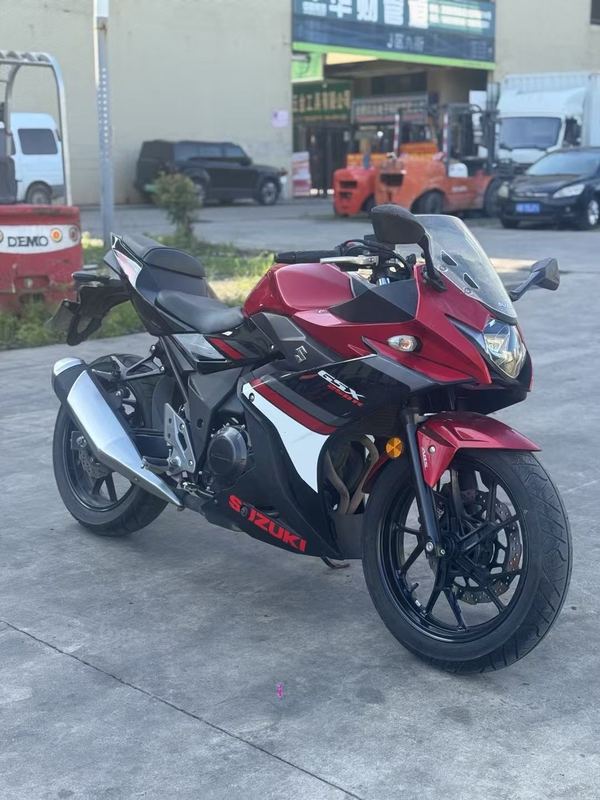 二手豪爵铃木GSX250R