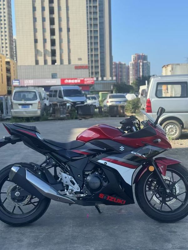 二手豪爵铃木GSX250R