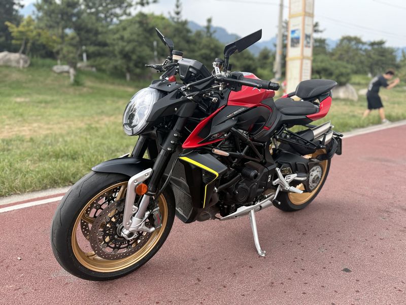 二手奥古斯塔Brutale 1000