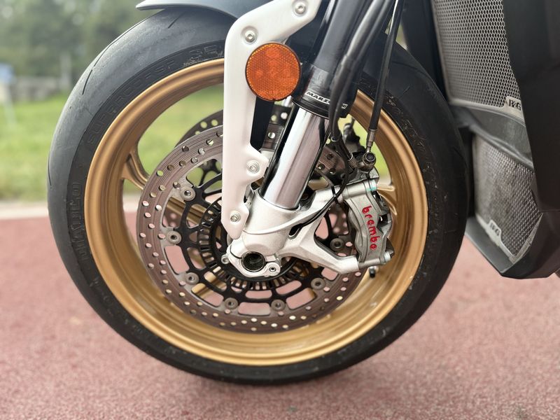 二手奥古斯塔Brutale 1000