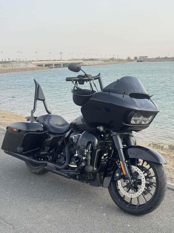 二手哈雷戴维森公路滑翔 Road Glide