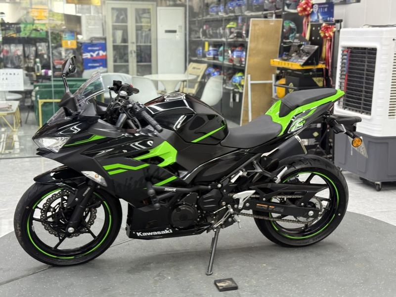 二手川崎Ninja 400