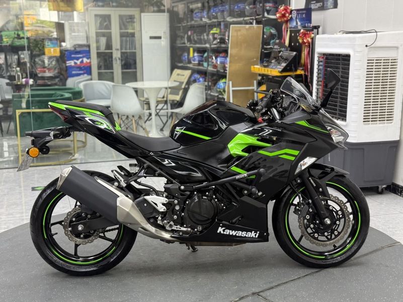 二手川崎Ninja 400