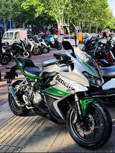 二手贝纳利龙卷风 Tornado 302R