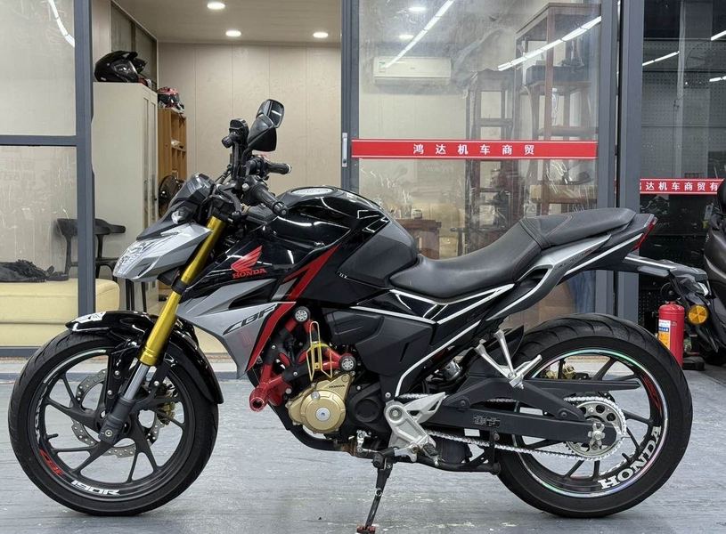 二手五羊本田CB190R 暴锋眼