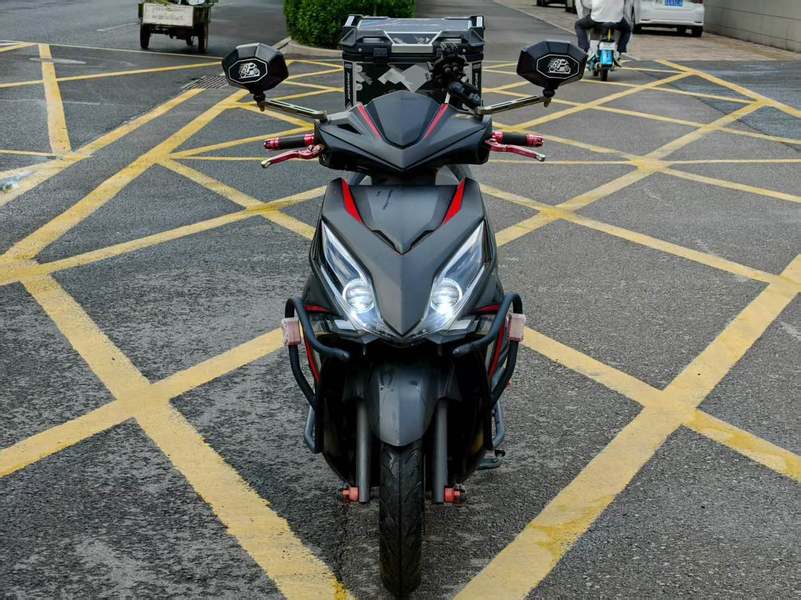 二手新大洲本田裂行 RX125Fi