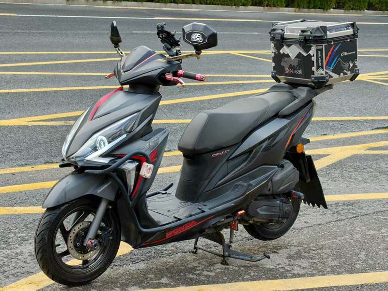 二手新大洲本田裂行 RX125Fi