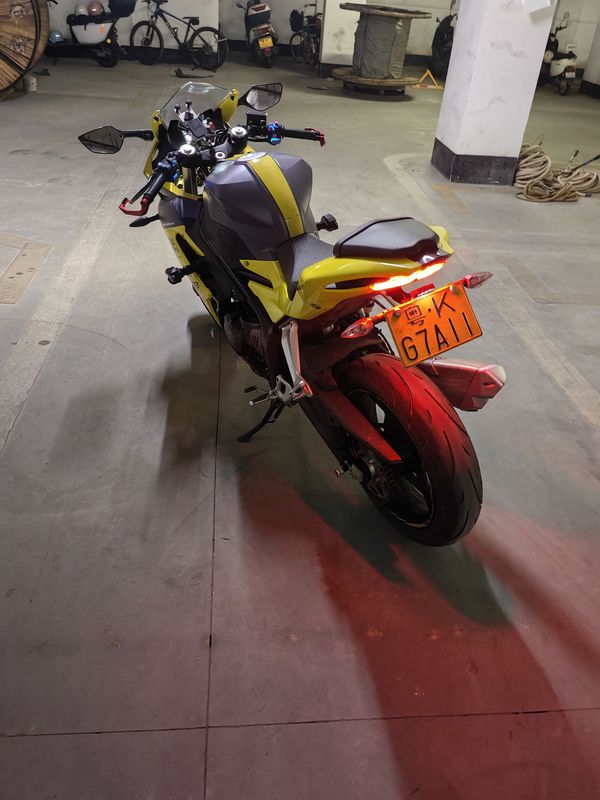 二手贝纳利龙卷风 Tornado 302R