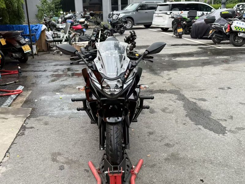 二手豪爵铃木GSX250R