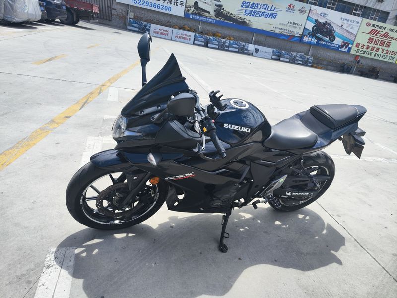 二手豪爵铃木GSX250R