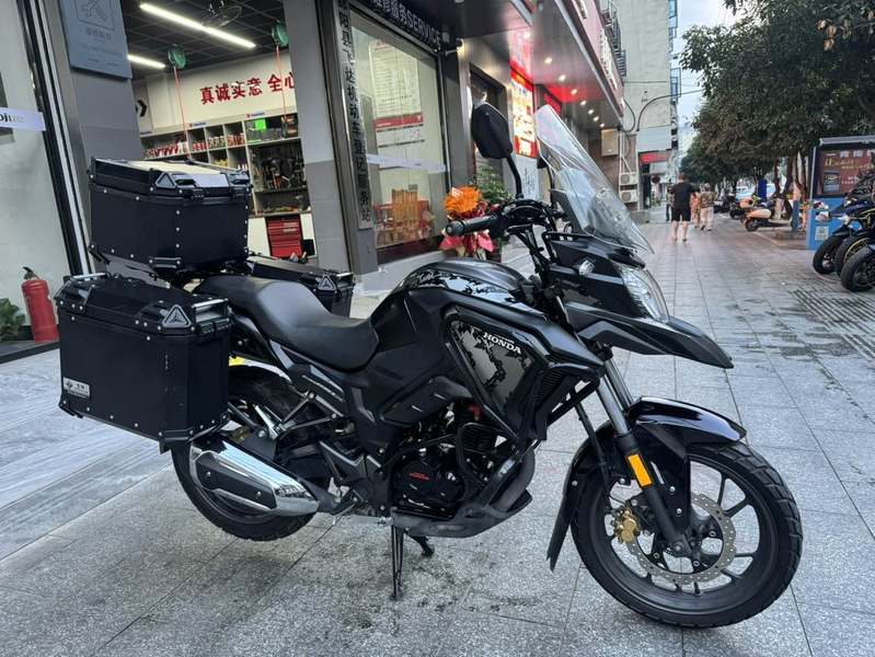 二手五羊本田猛鸷 CB190X