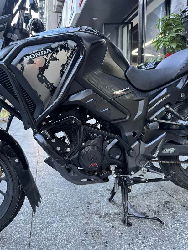 二手五羊本田猛鸷 CB190X