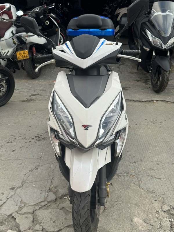 二手新大洲本田裂行 RX125Fi
