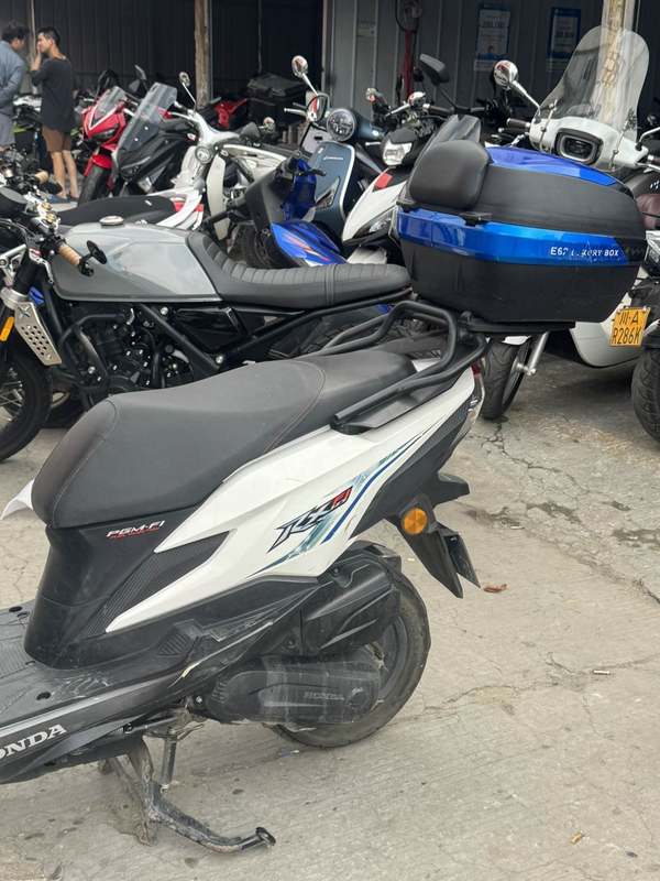 二手新大洲本田裂行 RX125Fi