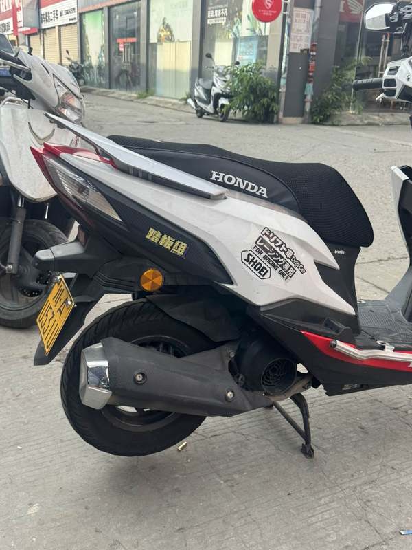 二手新大洲本田裂行 RX125Fi
