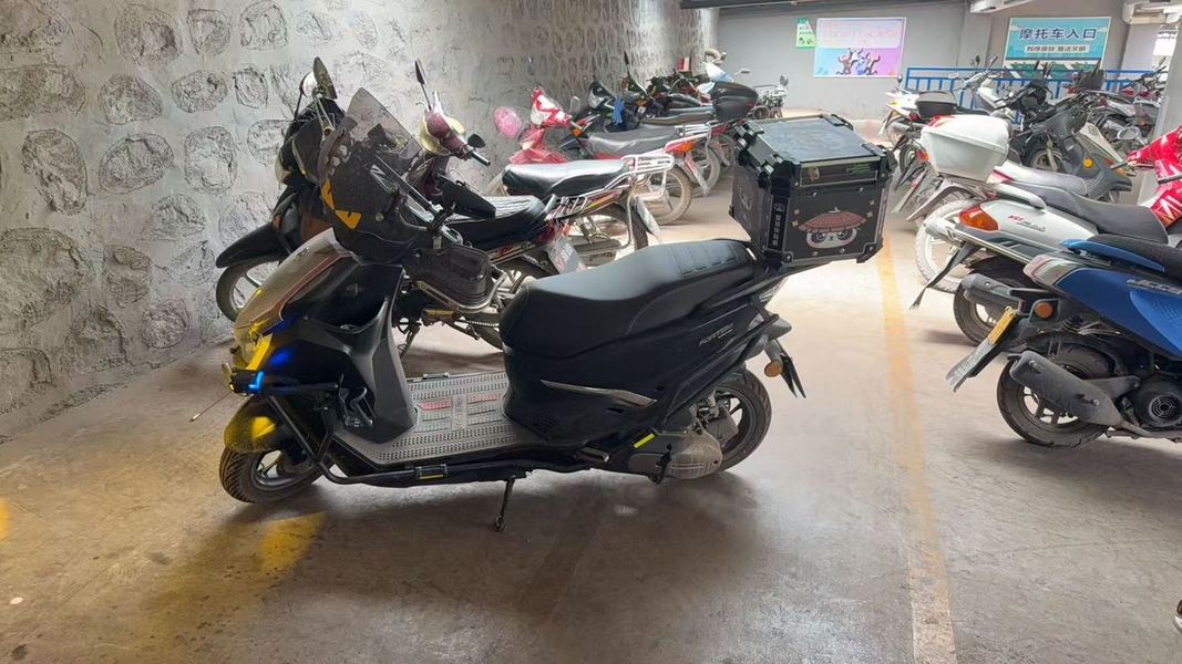 二手QJMOTOR鸿150RS