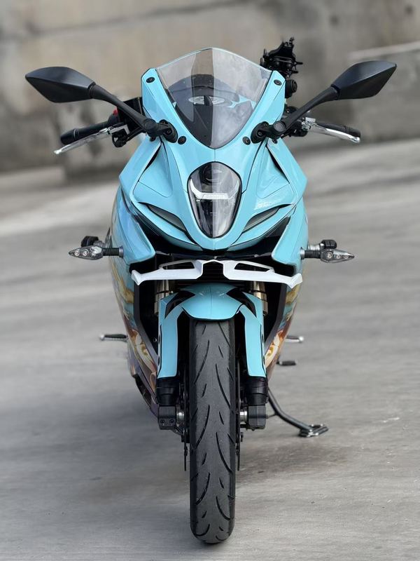 二手贝纳利龙卷风 Tornado 302R