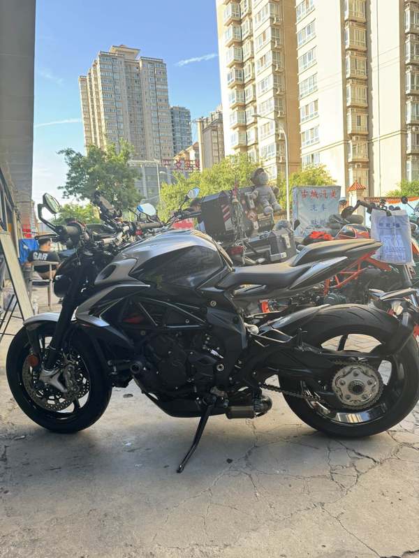 二手奥古斯塔Brutale 800