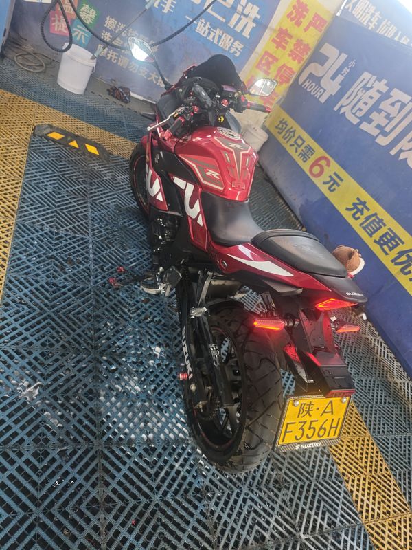 二手豪爵铃木GSX250R