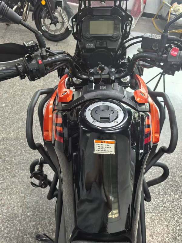 二手豪爵铃木DL250