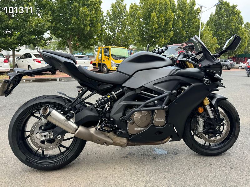 二手QJMOTOR赛600