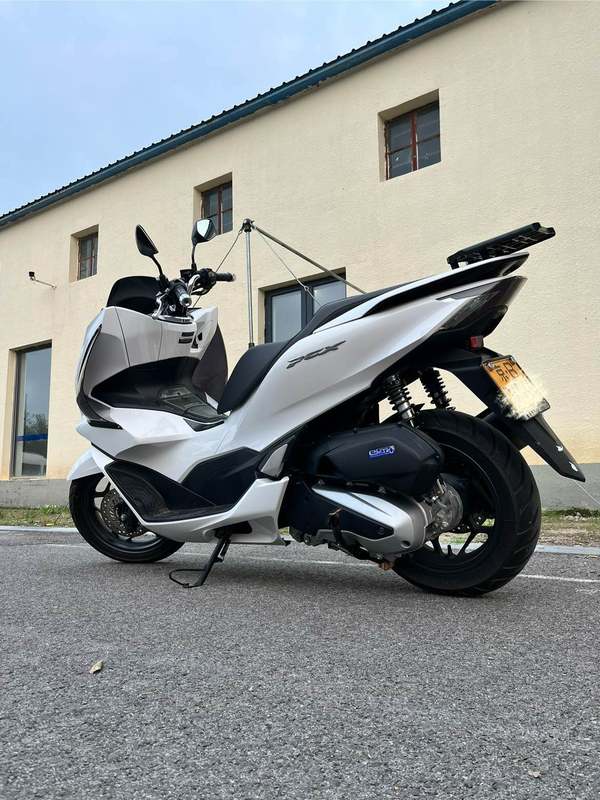 二手五羊本田PCX