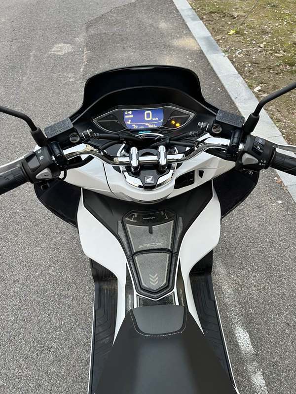 二手五羊本田PCX