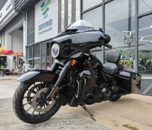二手哈雷戴维森大道滑翔 Street Glide