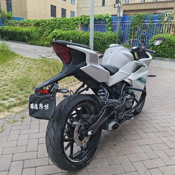 二手春风250SR