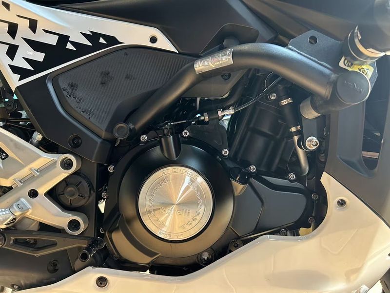 二手贝纳利龙卷风 Tornado 552R