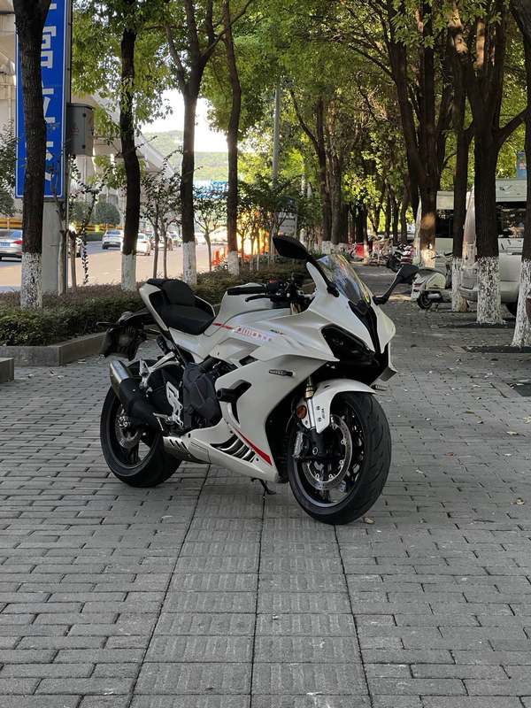 二手QJMOTOR赛600