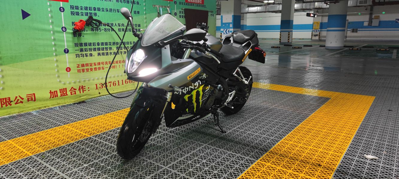 二手贝纳利龙卷风 Tornado 302R