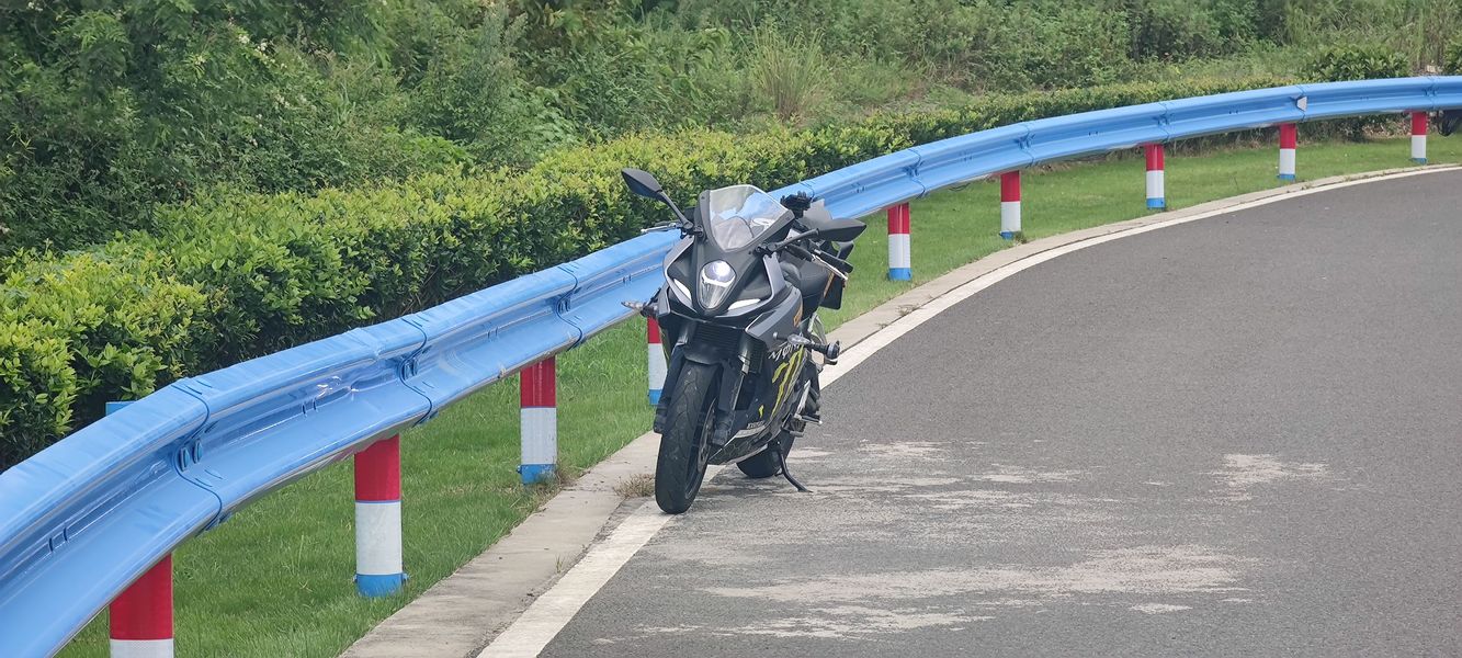 二手贝纳利龙卷风 Tornado 302R