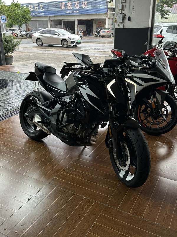 二手春风650NK