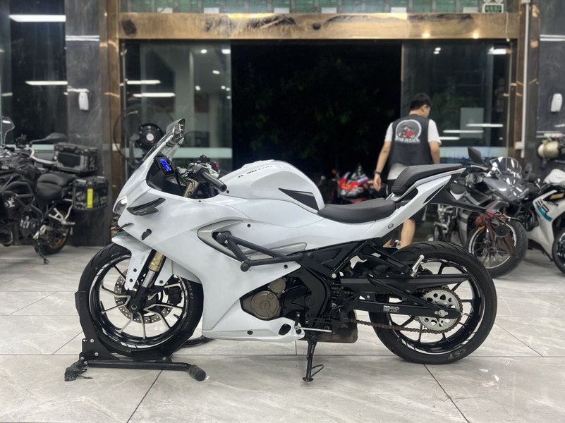二手QJMOTOR赛250