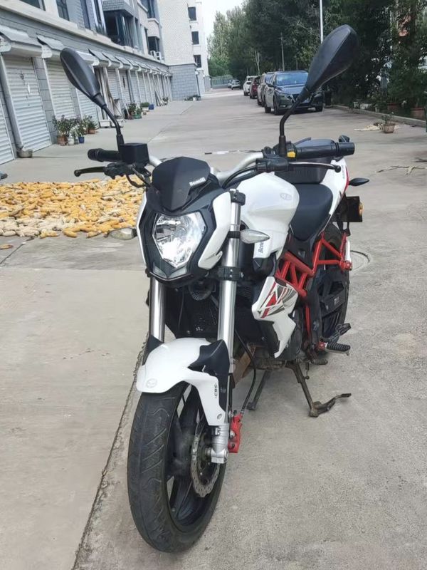 二手贝纳利红宝龙 TNT150i