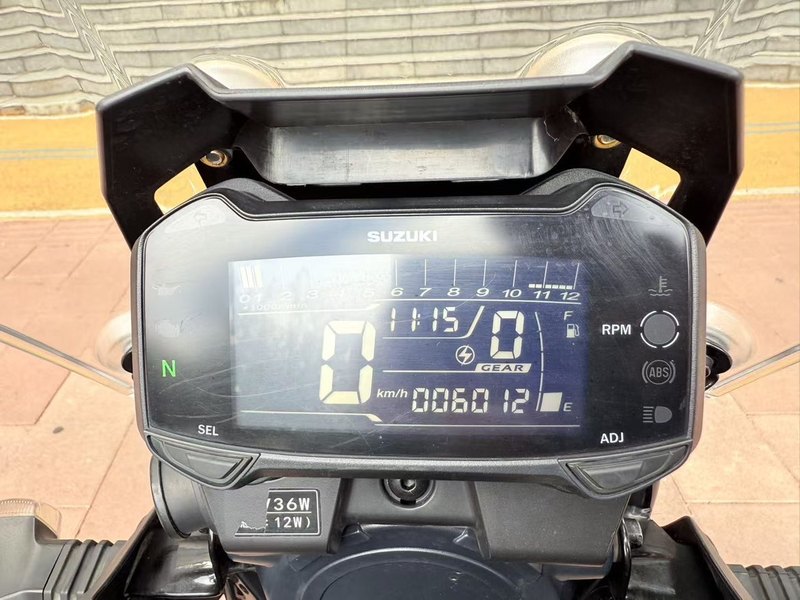 二手豪爵铃木DL250