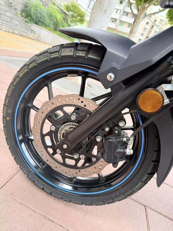 二手豪爵铃木DL250