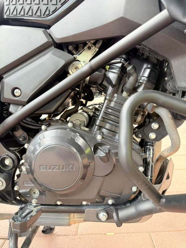 二手豪爵铃木DL250