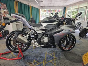 二手贝纳利龙卷风 Tornado 302R