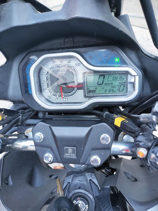 二手五羊本田猛鸷 CB190X