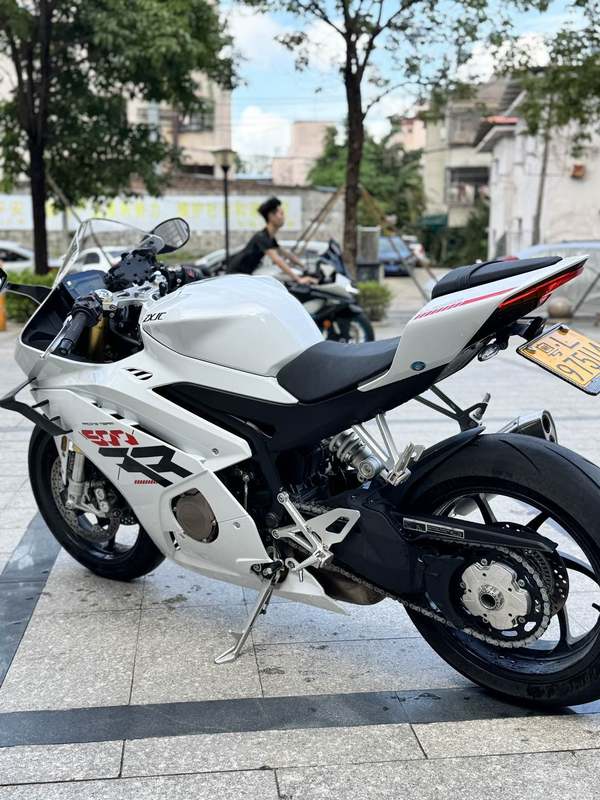 二手张雪机车500RR