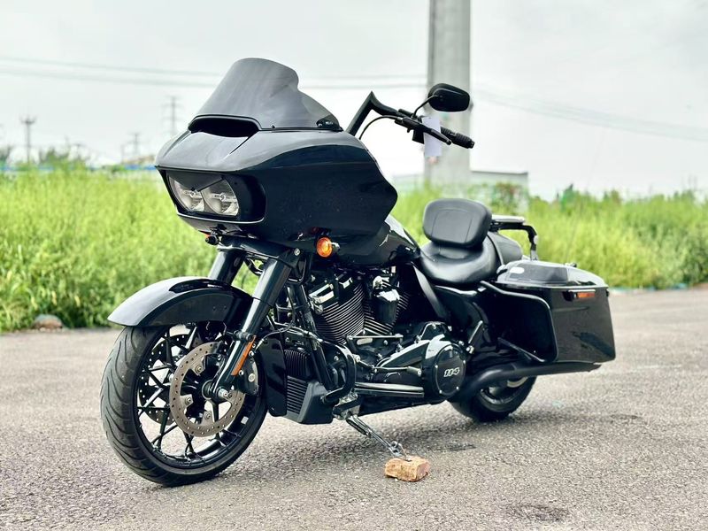 二手哈雷戴维森公路滑翔 Road Glide