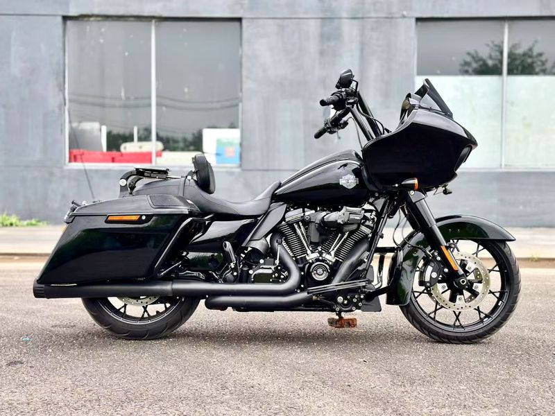 二手哈雷戴维森公路滑翔 Road Glide
